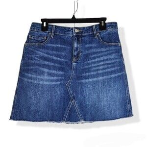 Old Navy Jean Mini Skirt Stretchy Denim Medium Wash Frayed Hem Size 6
